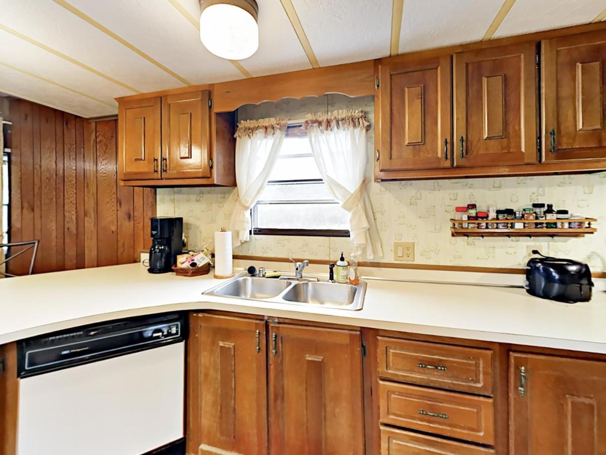 Serenity Views Bungalow - Close To City And Parkway! Weaverville Exterior foto