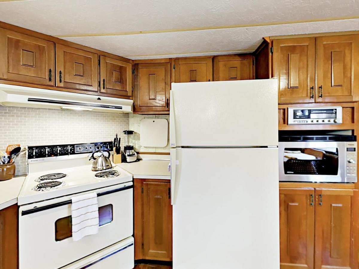 Serenity Views Bungalow - Close To City And Parkway! Weaverville Exterior foto