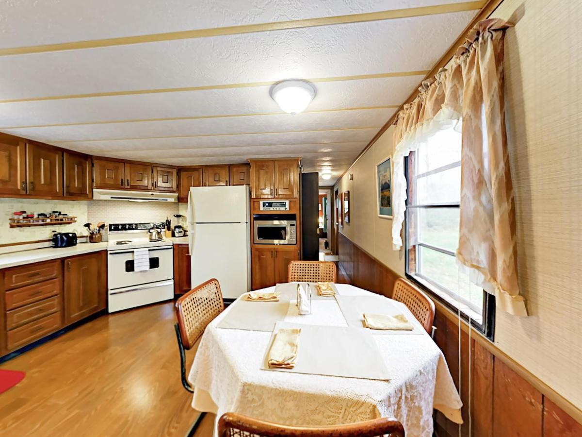 Serenity Views Bungalow - Close To City And Parkway! Weaverville Exterior foto